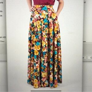 Agnes & Dora Ball Skirt M